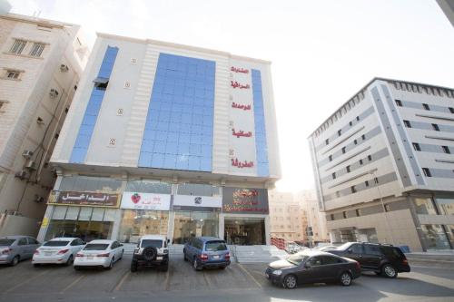 Al Manarat Al Raqiyah Furnished Units