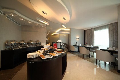 Crowne Plaza Jeddah - image 18