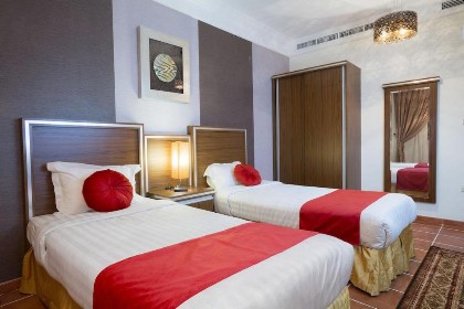 Safari Hotel Apartment - image 13