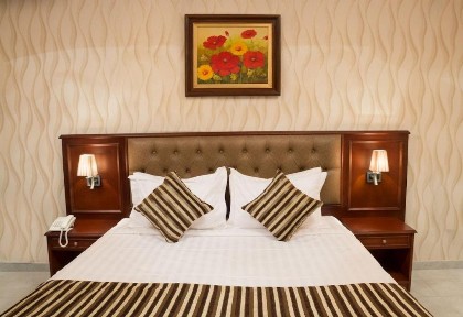 Safari Hotel Apartment - image 17