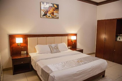 Orans Suites 2 - image 16