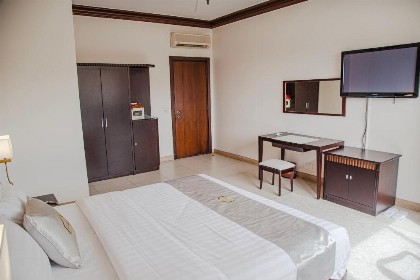 Orans Suites 2 - image 9