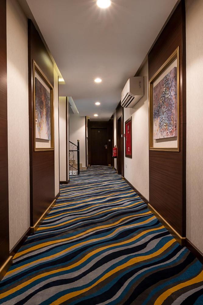 Laten Suites Prince Sultan - image 2