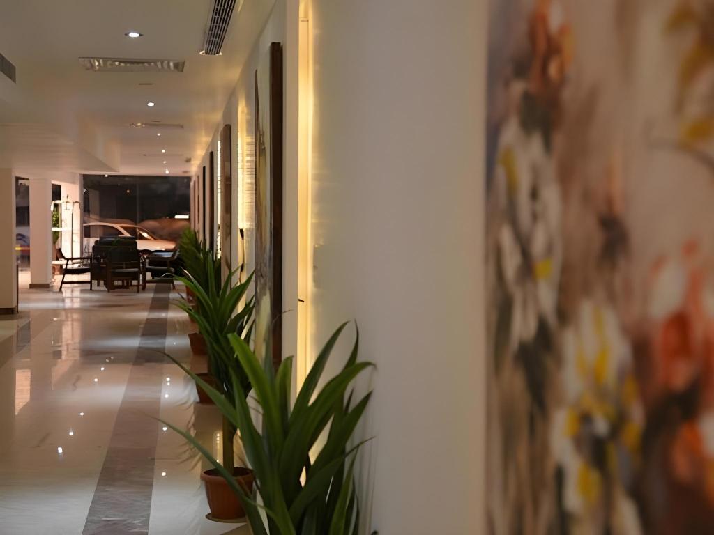 Jeddah Grand Beach Hotel - image 5
