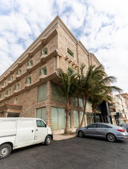 Delmon Hotel Suites - image 1