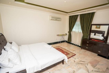Delmon Hotel Suites - image 12