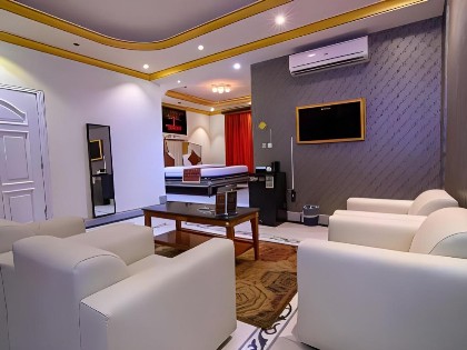 Al Nabarees Al Macy Hotel - image 2