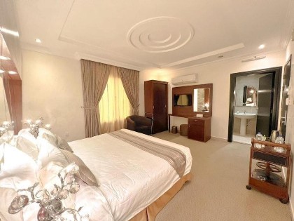 Loren Suites - image 20