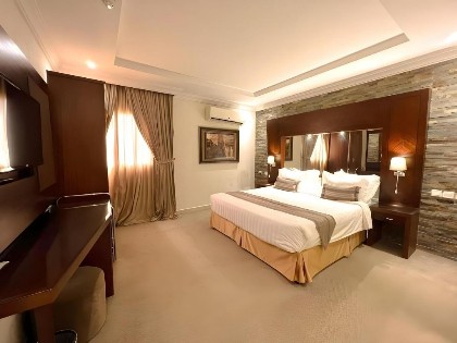 Loren Suites - image 9