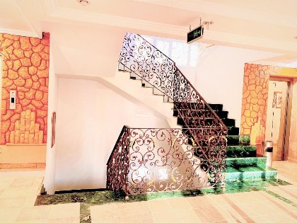 Rotana Hotel - image 5
