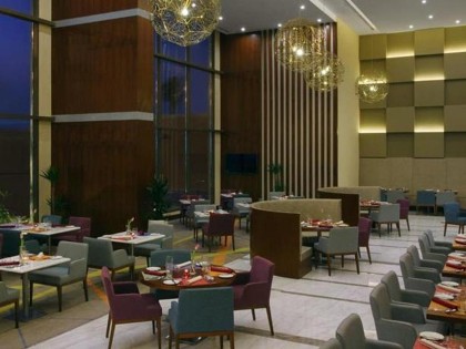 Holiday Inn Jeddah Gateway - image 19