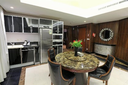 Orans Suites 4 - image 11