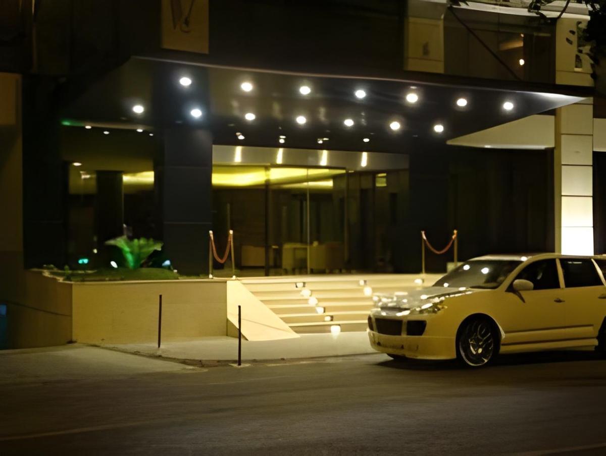 Orans Suites 4 - image 3