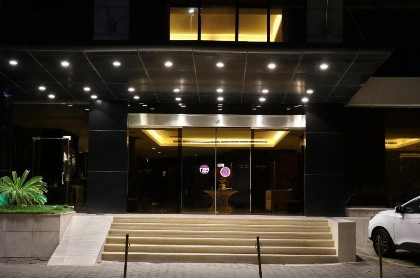 Orans Suites 4 - image 6