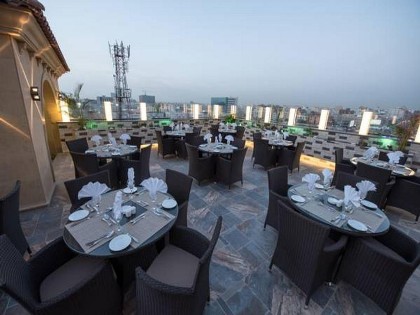 Grand Park Hotel - image 7