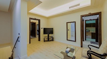 OYO 614 Jumeirah Villas - image 20