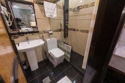 Rose Suite Operated by Suite Hotel Management - image 12