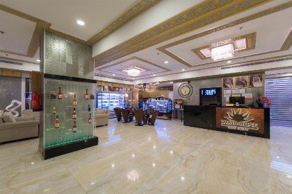 Rose Suite Operated by Suite Hotel Management - image 14