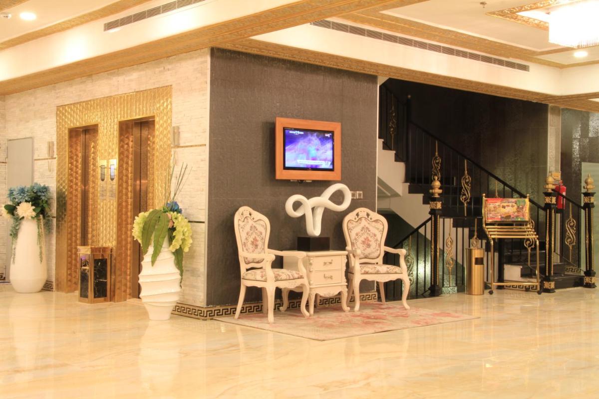 Rose Suite Operated by Suite Hotel Management - image 4