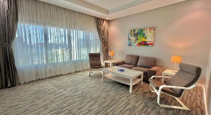 Loren Suites Corniche - image 12