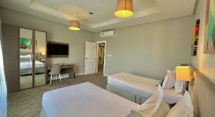Loren Suites Corniche - image 14