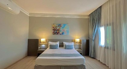 Loren Suites Corniche - image 16