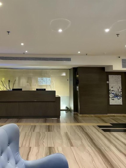 Loren Suites Corniche - image 3