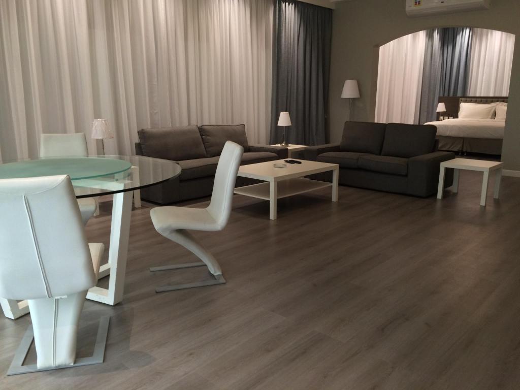 Loren Suites Corniche - image 5