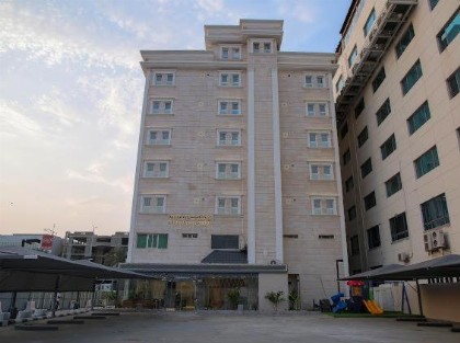 Al Raha Apartment Hotel - image 17