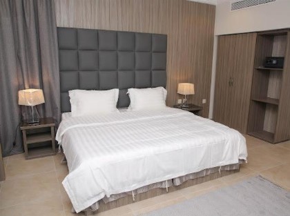 Al Raha Apartment Hotel - image 9