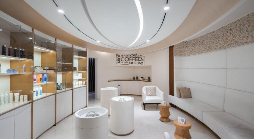 The Hotel Galleria Jeddah Curio Collection by Hilton - image 7