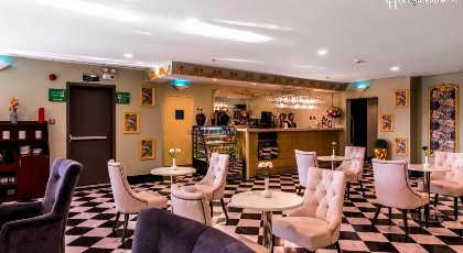 LeChateau Boutique Hotel - image 11