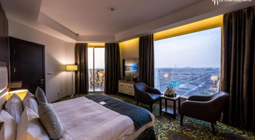 LeChateau Boutique Hotel - image 2
