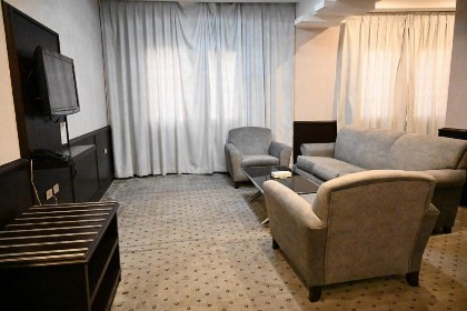 Al Dawhatin Furnished Units - image 11
