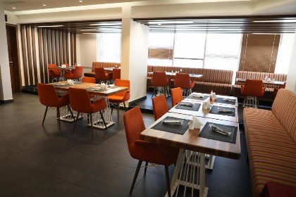 Diwan Residence Hotel- Alsalamah - image 7
