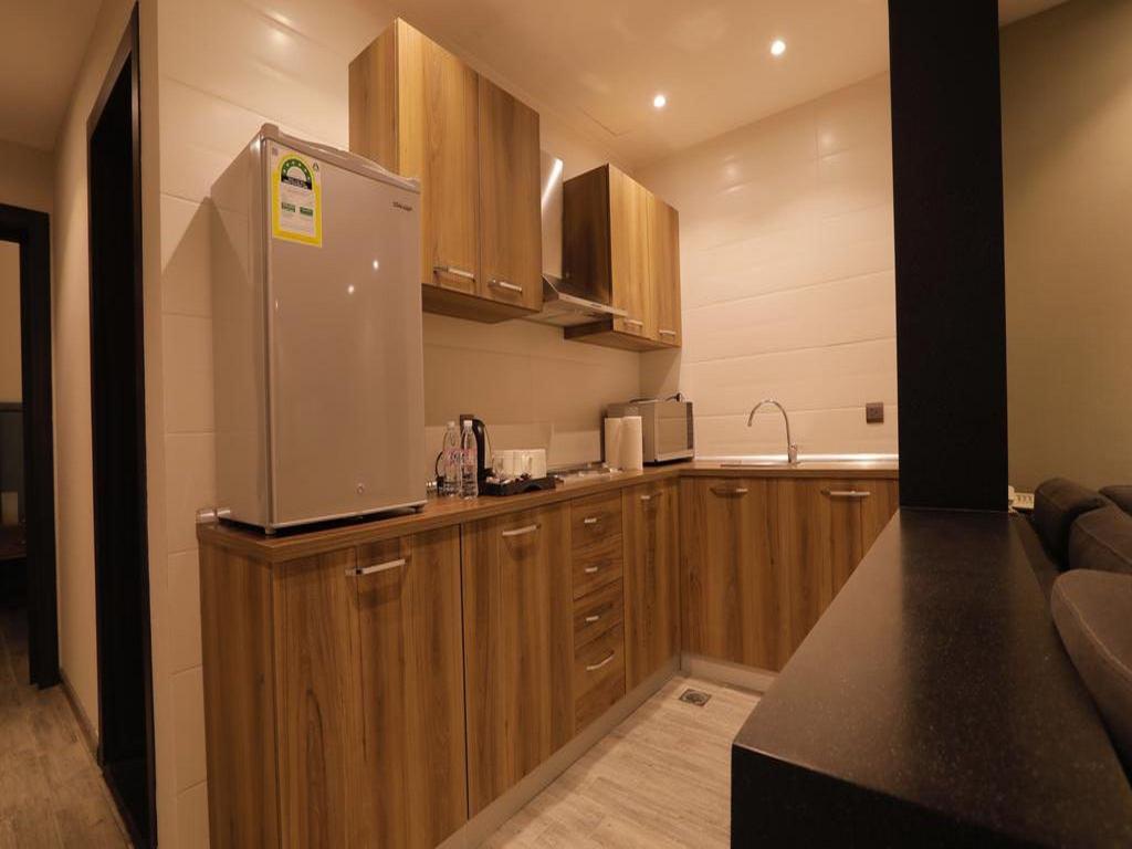 STAY INN SUITES - image 6