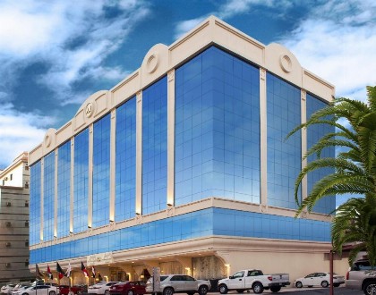 Aquila Hotel - image 1