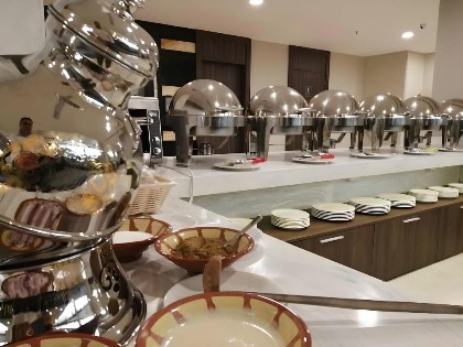 Aquila Hotel - image 12