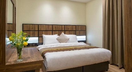 classical hotel suites - image 10