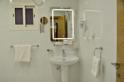 حياة إن للأجنحة الفندقية -جده - image 9
