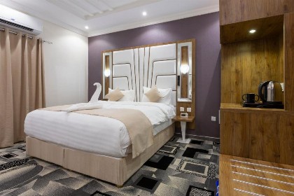 Dior Inn Apartment Hotel - image 10