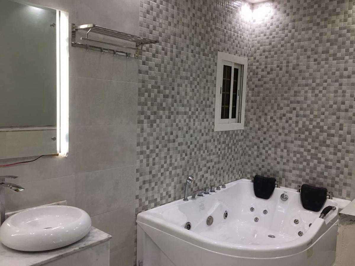 Dior Inn Apartment Hotel - image 3