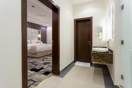 Dior Inn Apartment Hotel - image 6