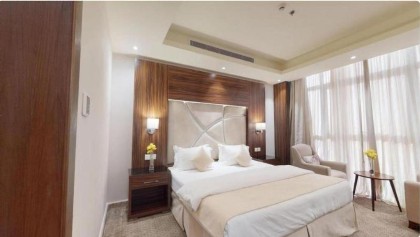 Ebreez Hotel - image 11