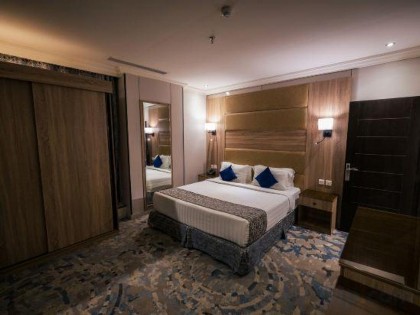 Ebreez Hotel - image 14