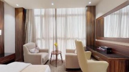 Ebreez Hotel - image 2