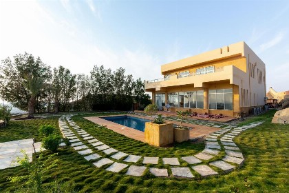 Tal Al-Jude Villa - image 2