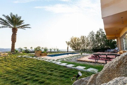 Tal Al-Jude Villa - image 4