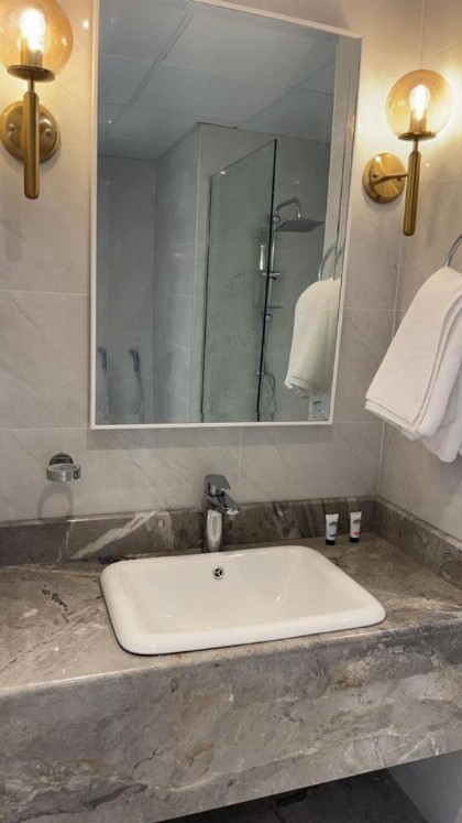 Damac Al Jawharah Tower Apartments - image 4