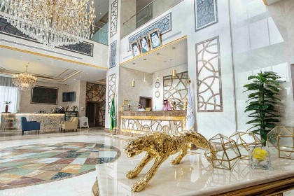 Iridium 70 Hotel - image 1
